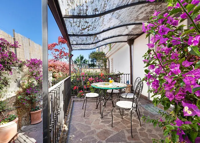 Maresca Bed & Breakfast 4*