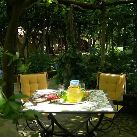 Bed and Breakfast Maresca 4*